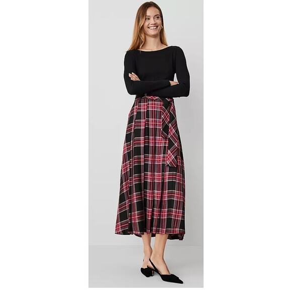 NWOT Ann Taylor pleated tie waist midi skirt pink red black 6 Petite - Picture 1 of 4